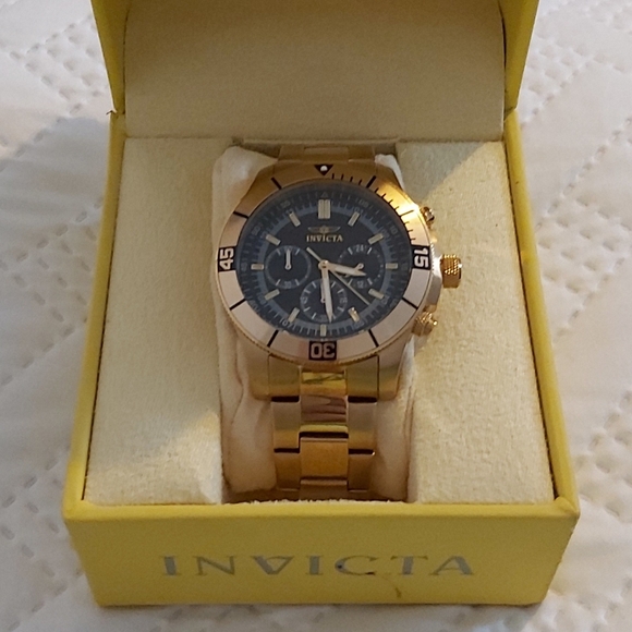 Invicta Other - Invicta specialty collection mens gold watch
